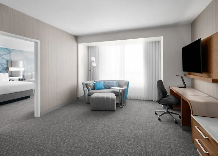 Courtyard By Marriott Clearwater Beach